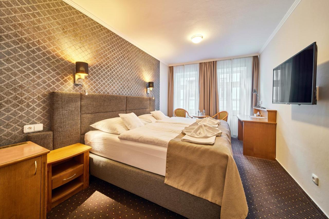 Hotel Adam Trutnov Εξωτερικό φωτογραφία