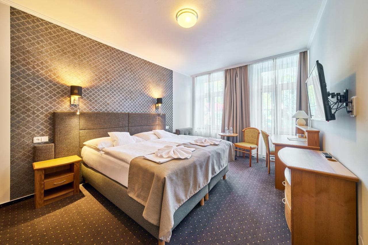 Hotel Adam Trutnov Εξωτερικό φωτογραφία