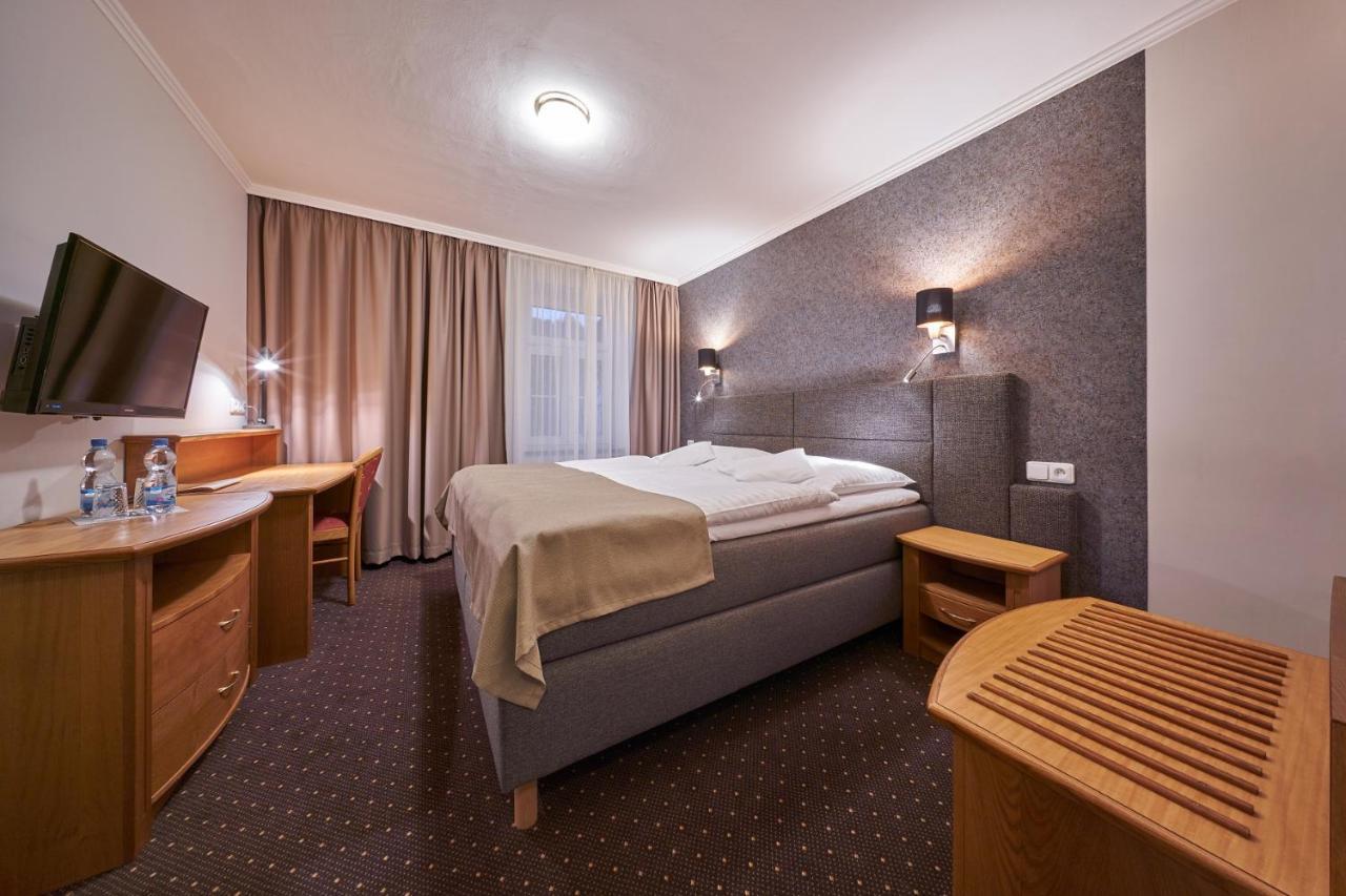 Hotel Adam Trutnov Εξωτερικό φωτογραφία