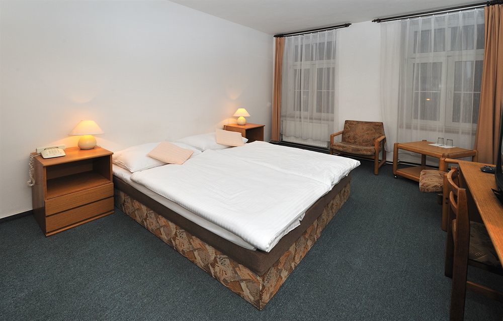 Hotel Adam Trutnov Εξωτερικό φωτογραφία