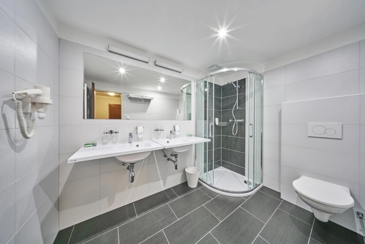 Hotel Adam Trutnov Εξωτερικό φωτογραφία